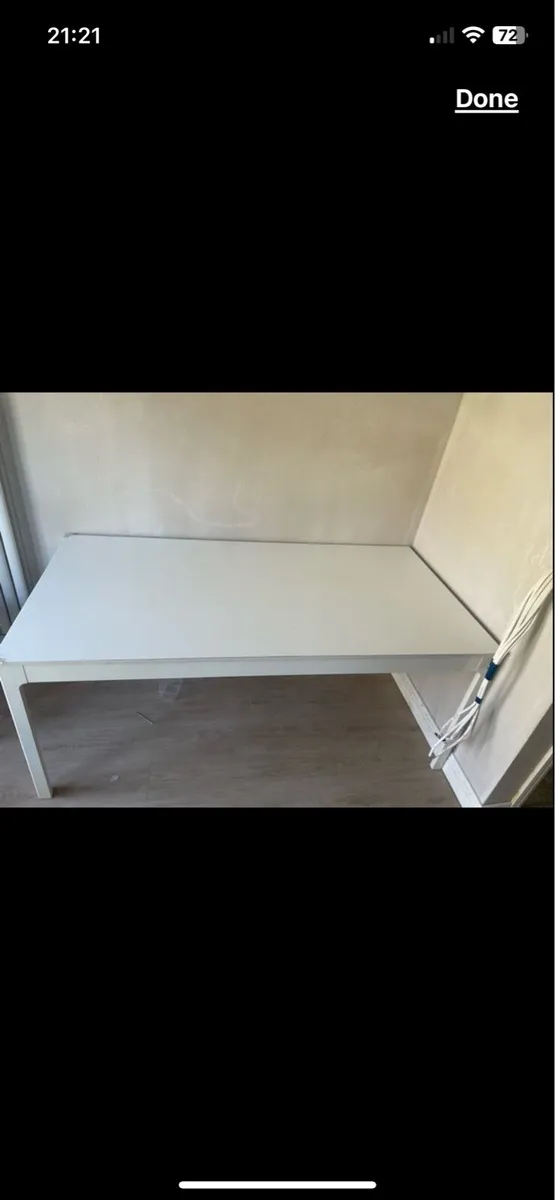  Table - Image 1