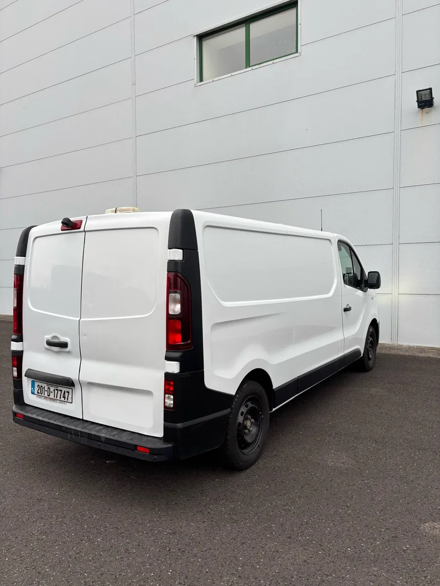 2020 Renault trafic 2.0dci - Image 3