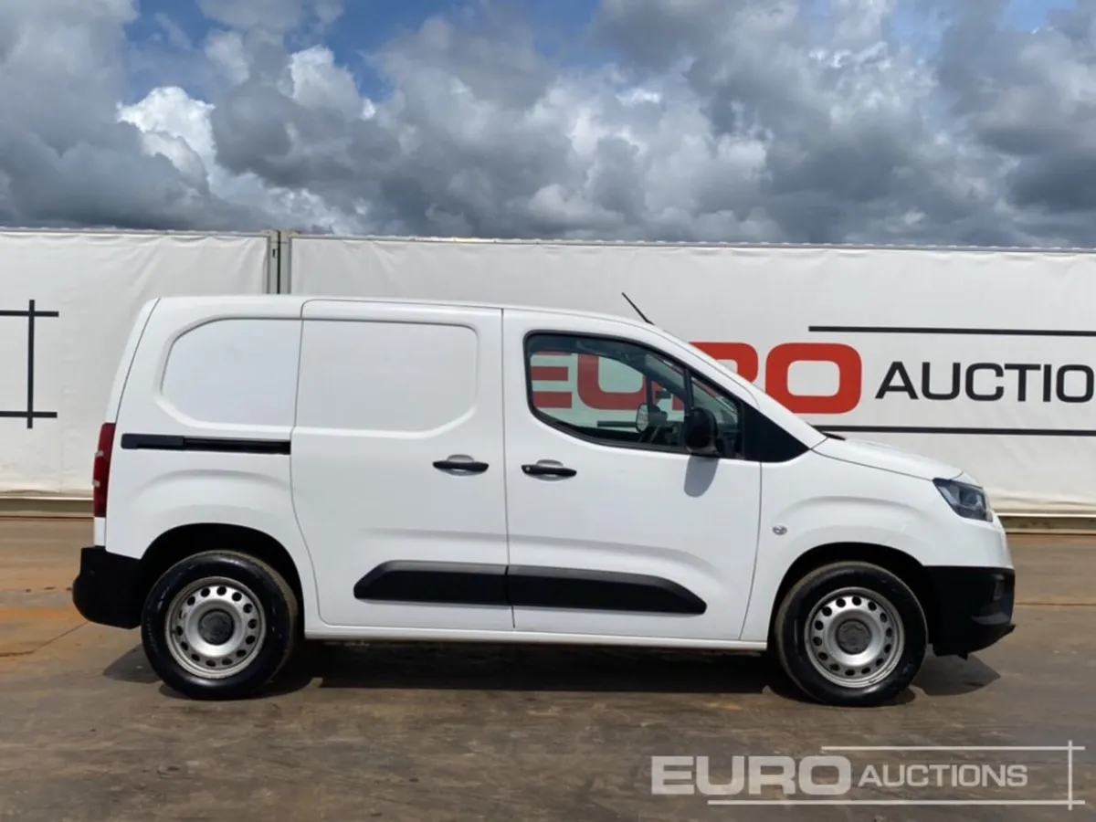 2021 Toyota Proace City - Image 4