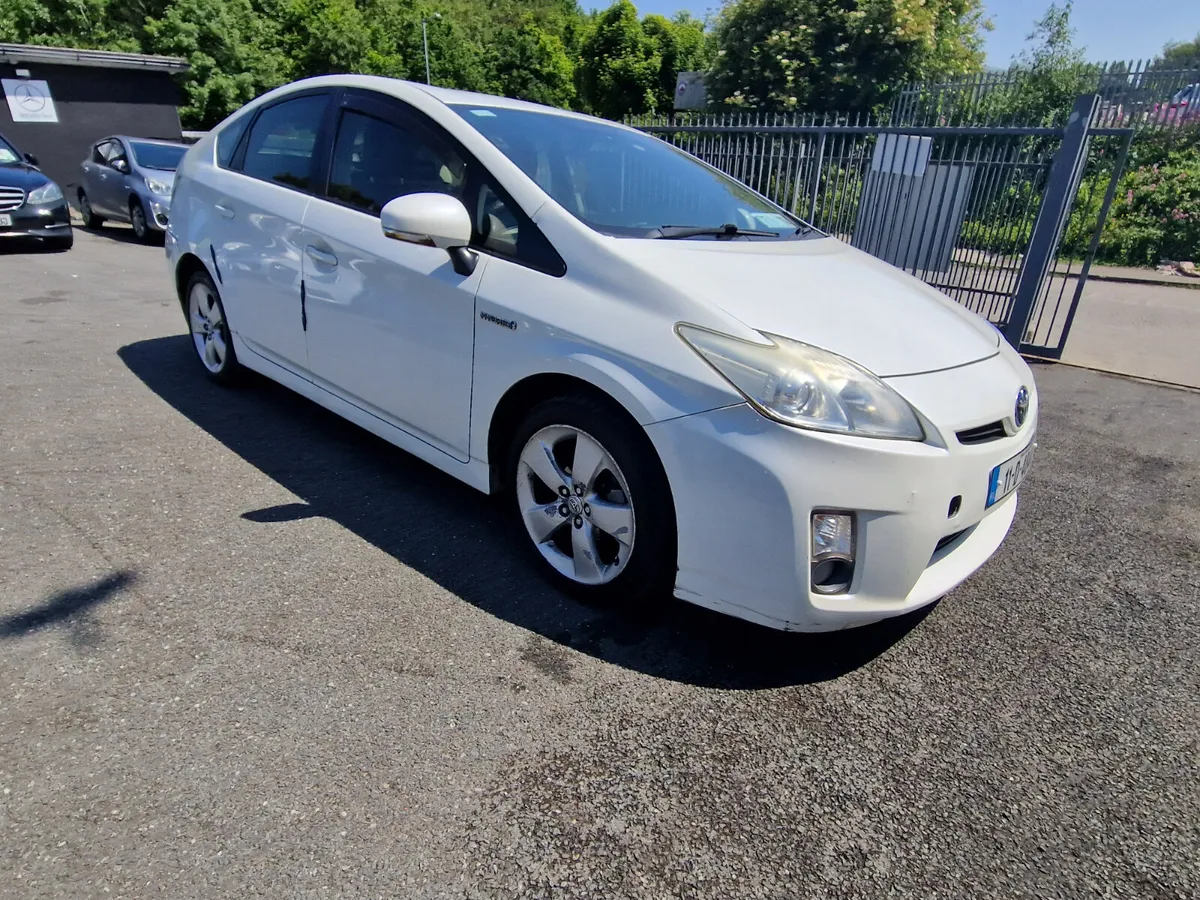 Toyota Prius 2011 - Image 1