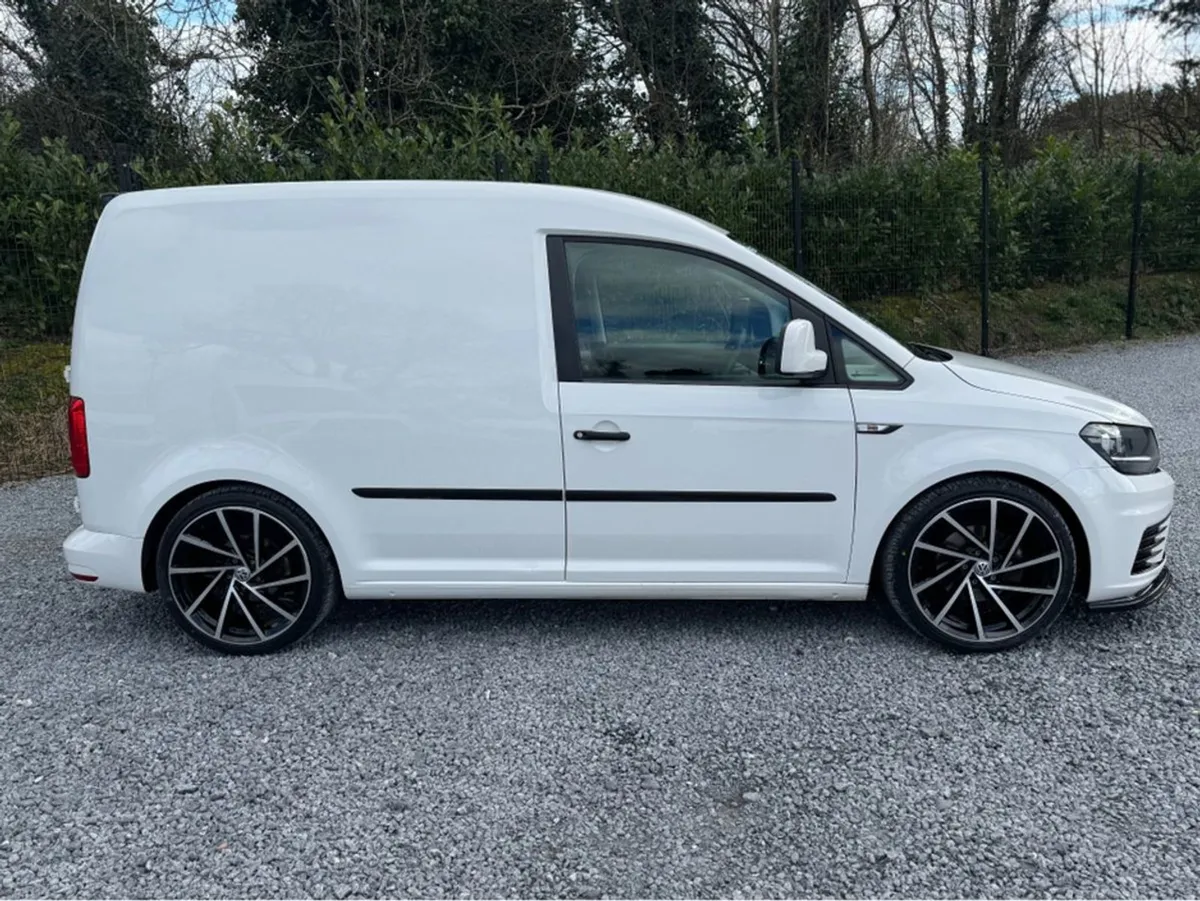 Volkswagen Caddy PV TDI 75hp Manual 5speed 5DR - Image 3