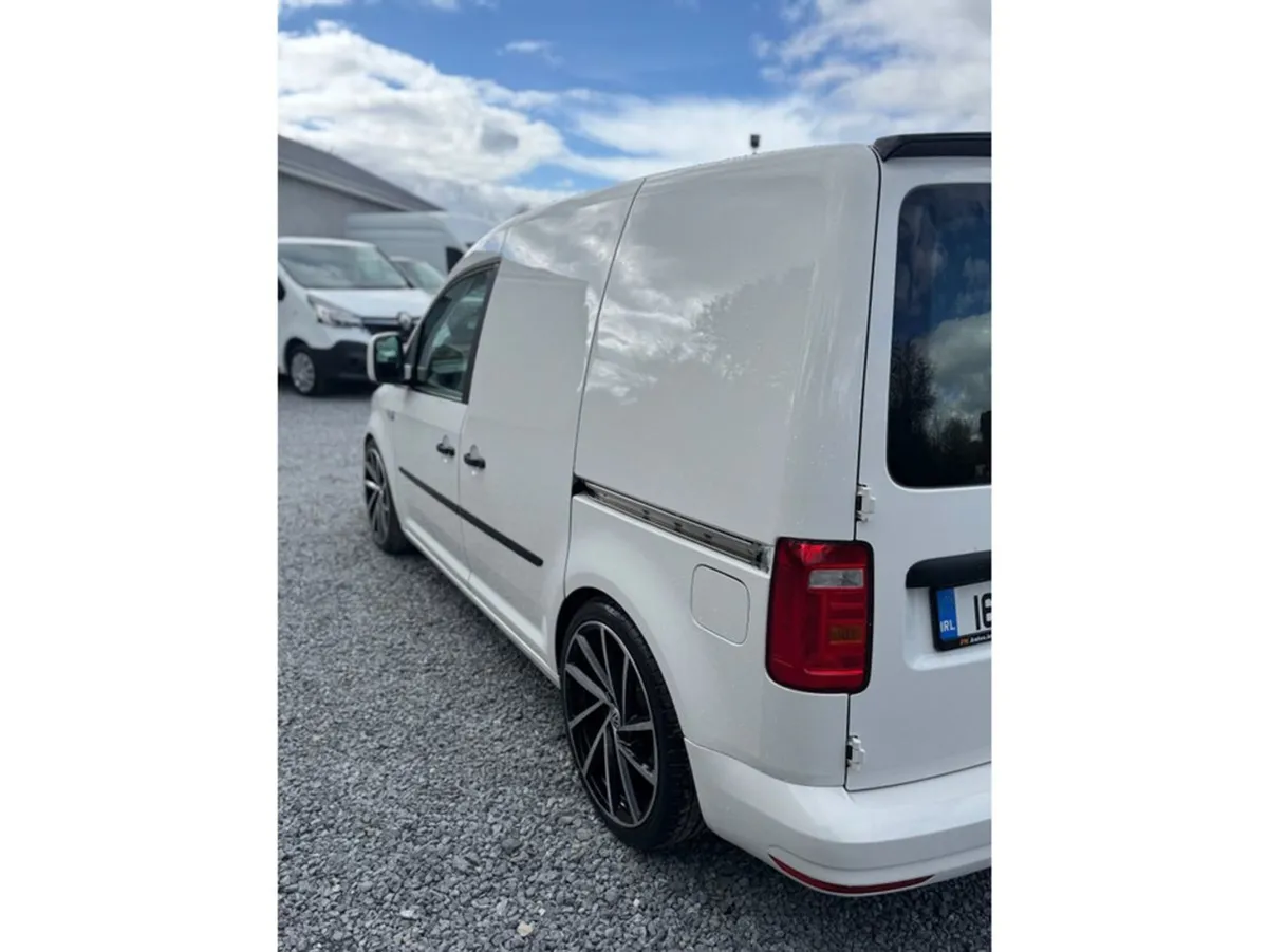 Volkswagen Caddy PV TDI 75hp Manual 5speed 5DR - Image 4