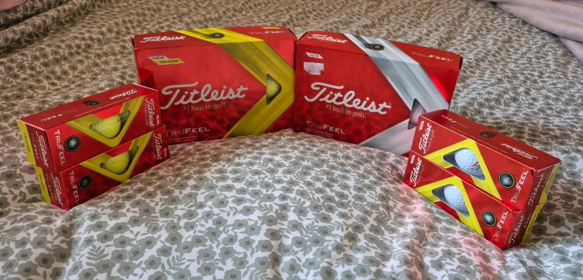 Titleist trufeel golf balls - Image 1