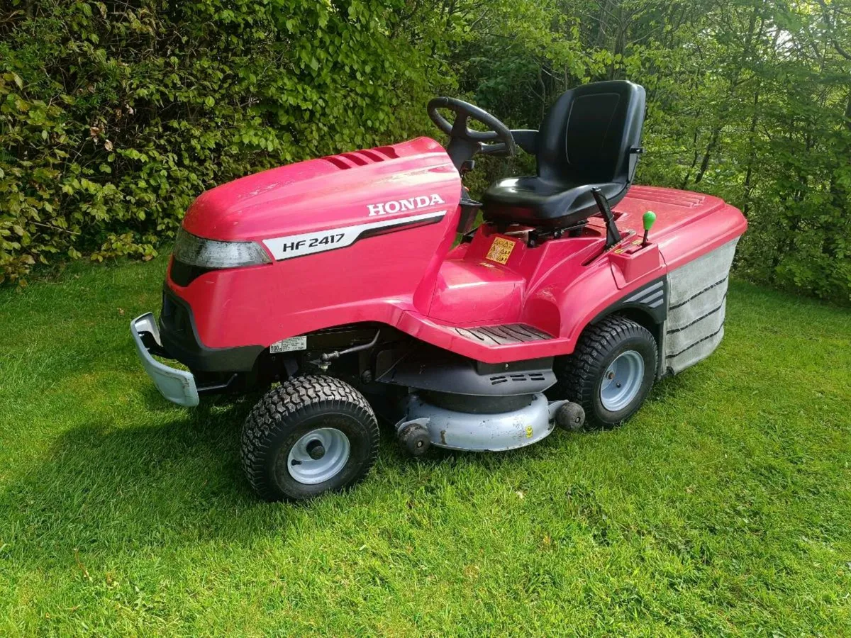 Ride on mower - Image 1
