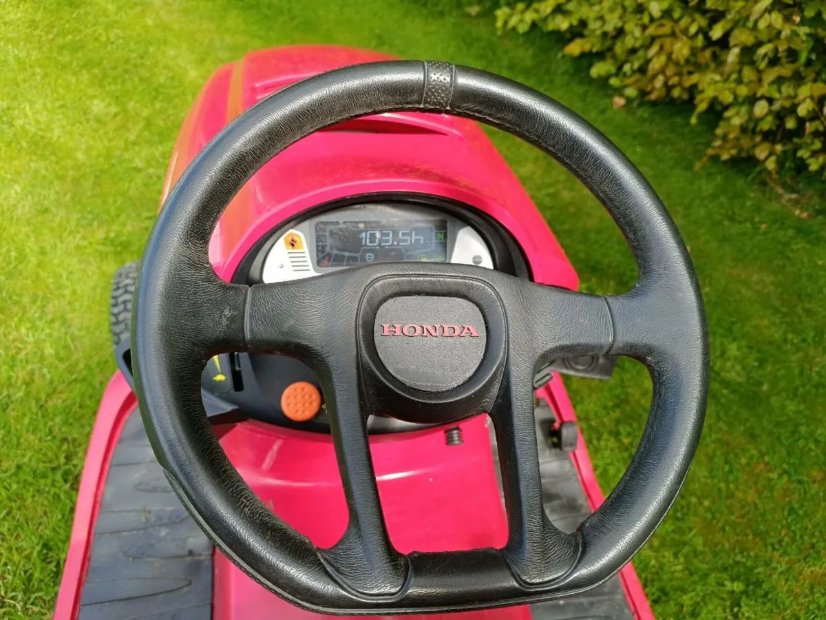 Ride on mower - Image 3