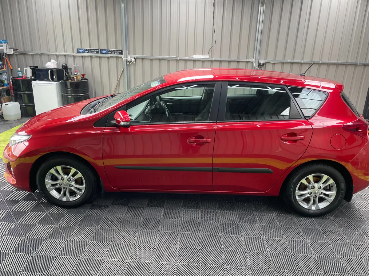 Toyota  Auris  2013 , ONLY 116KMS  , MINT - Image 4