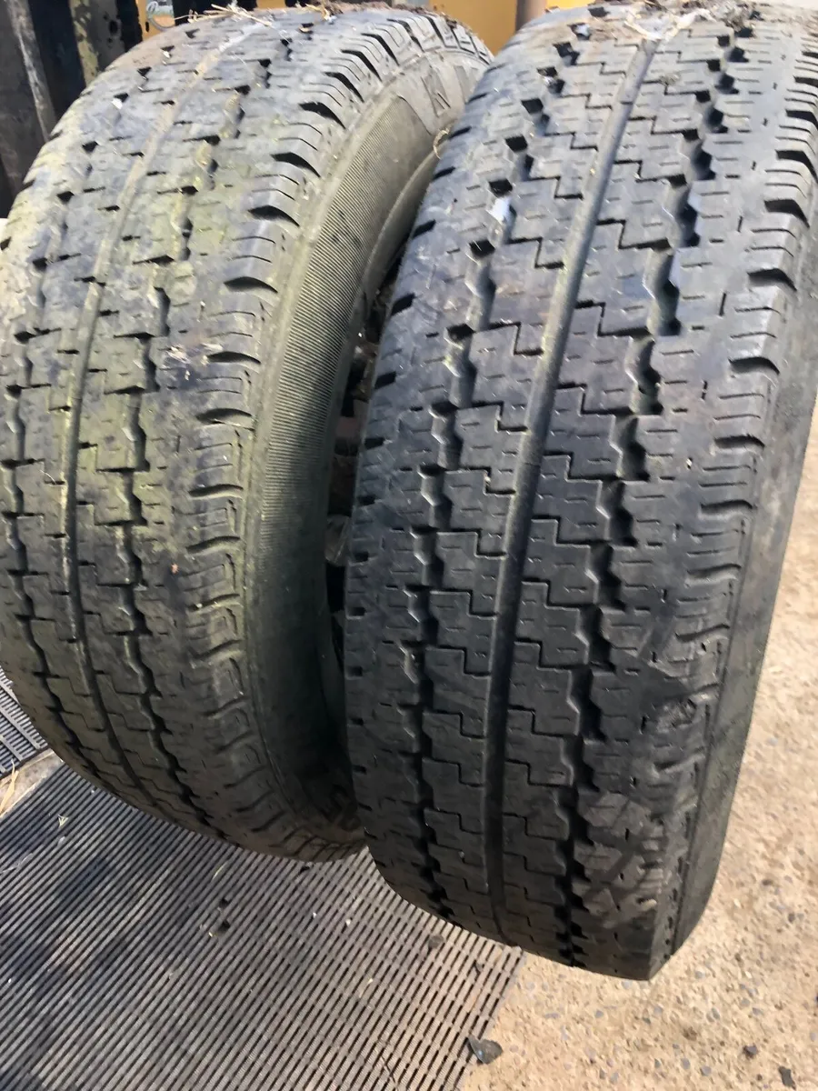 Trailer axle - Image 1
