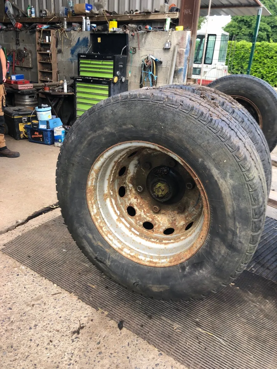 Trailer axle - Image 3