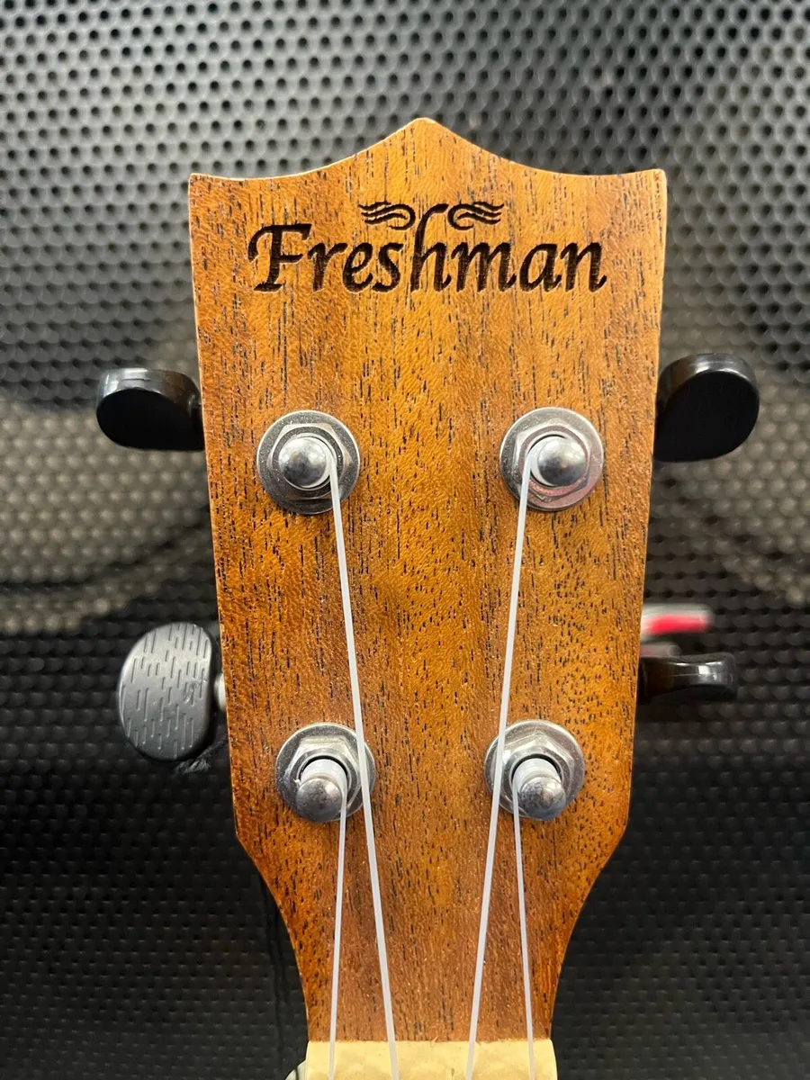 Freshman Ukulele - Image 4