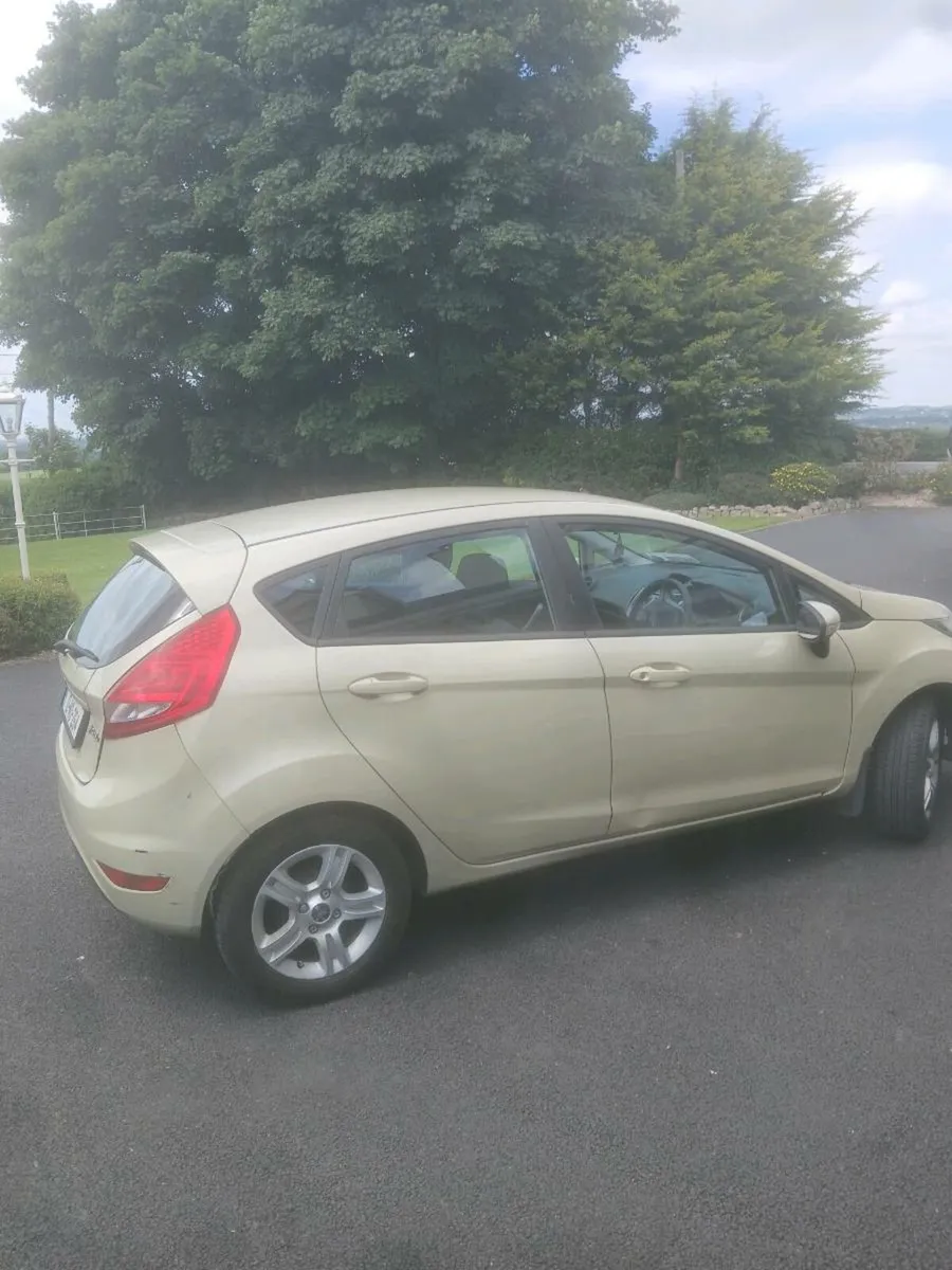 Car - Image 2