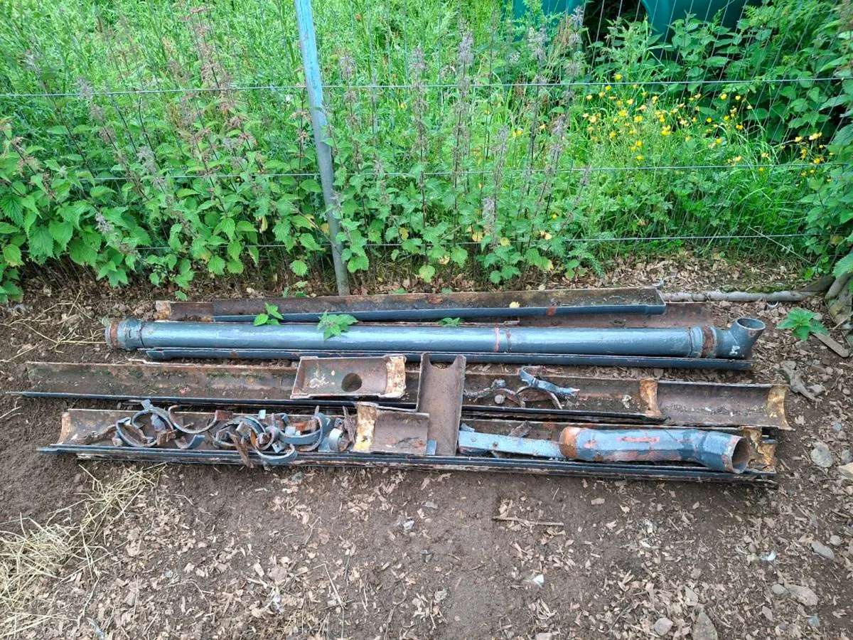Cast iron guttering - Image 1