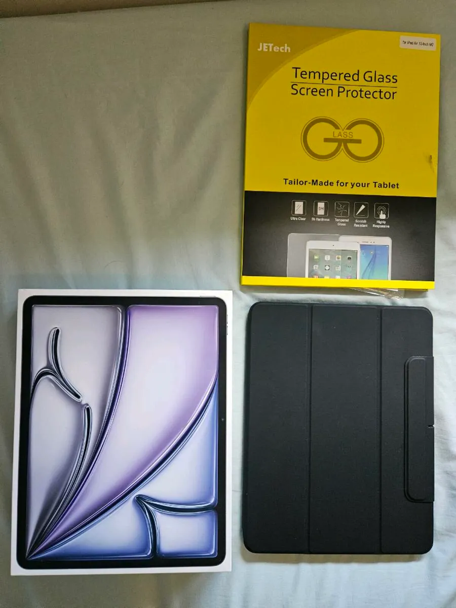 IPAD air 2025 | M3 chip | 128gb | Space Grey - Image 2