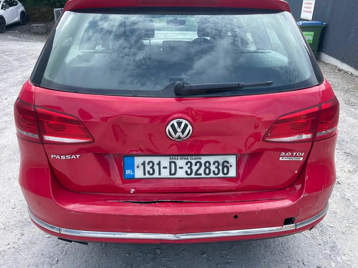 2013 VW Passat 2.0TDI Highline Bluemotion - Image 2