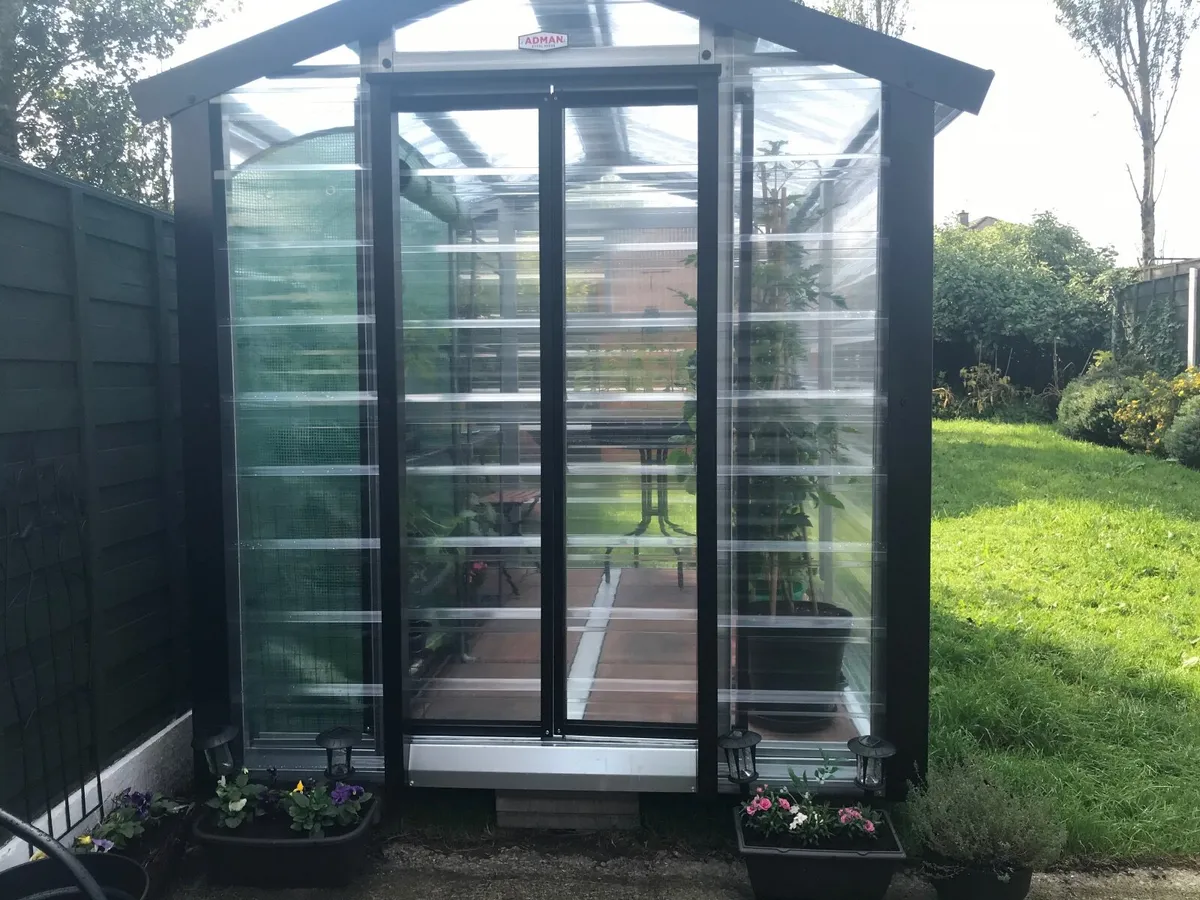 Green house - Image 2