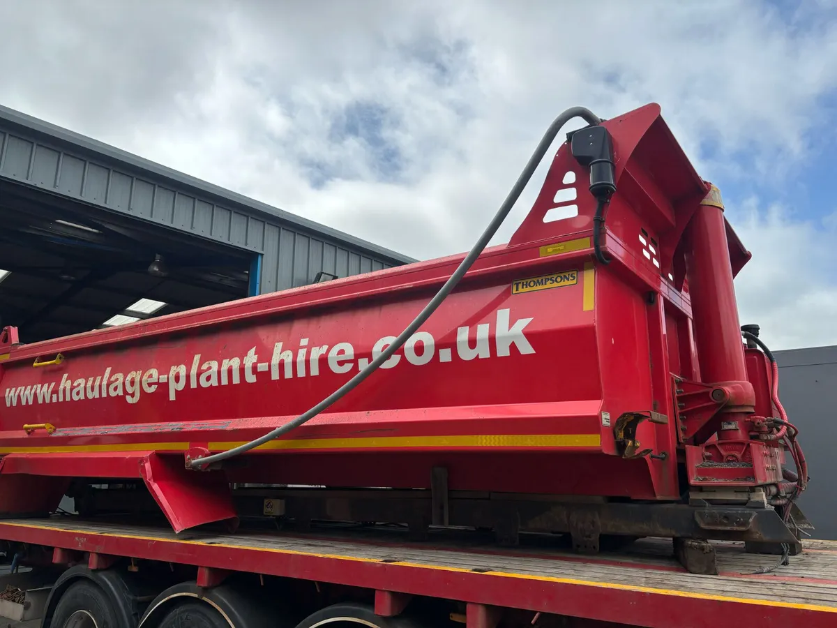 For Sale: Thompsons Hydraulic Tipping Body - Image 1