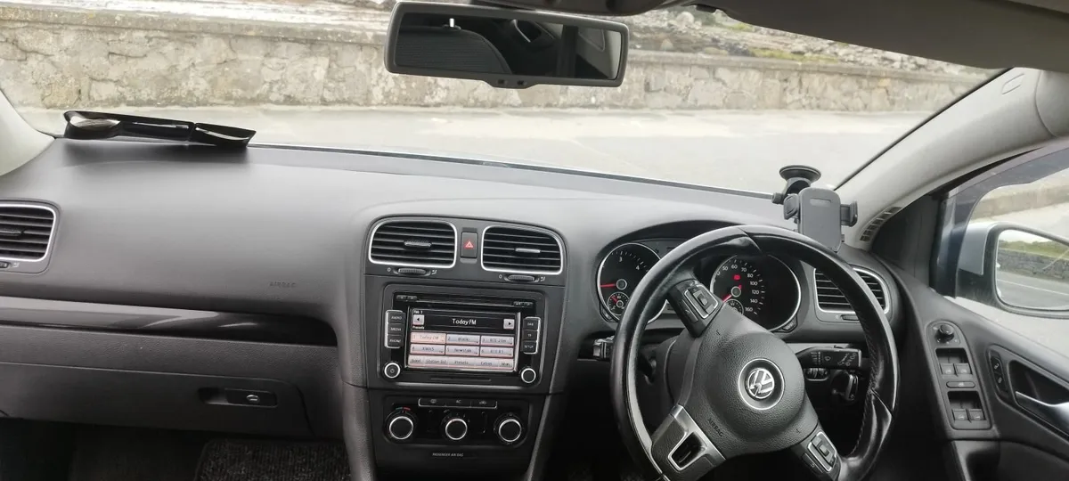 Volkswagen Golf 2011 - Image 4