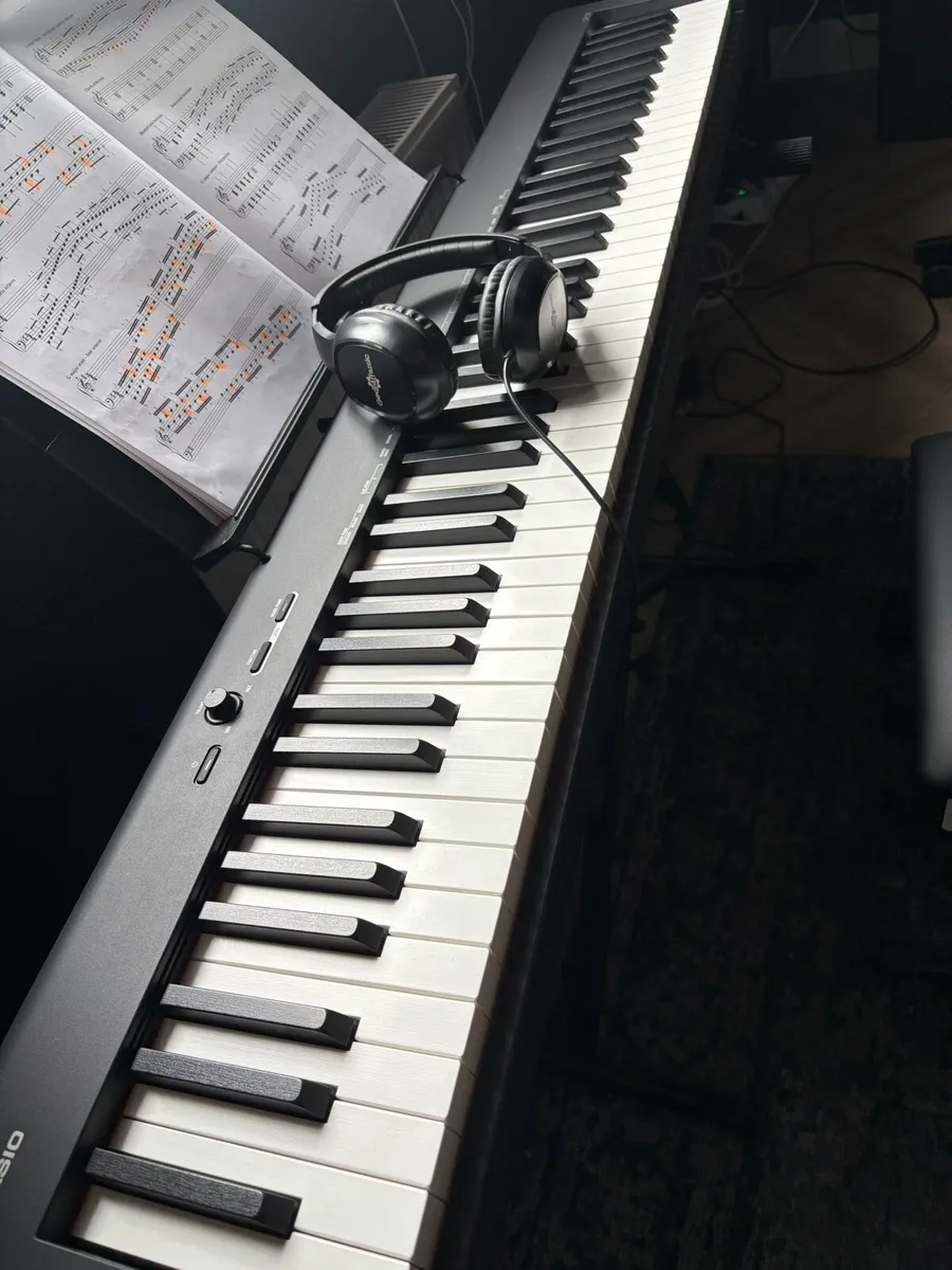 CASIO digital piano 88 weighted keys - Image 3