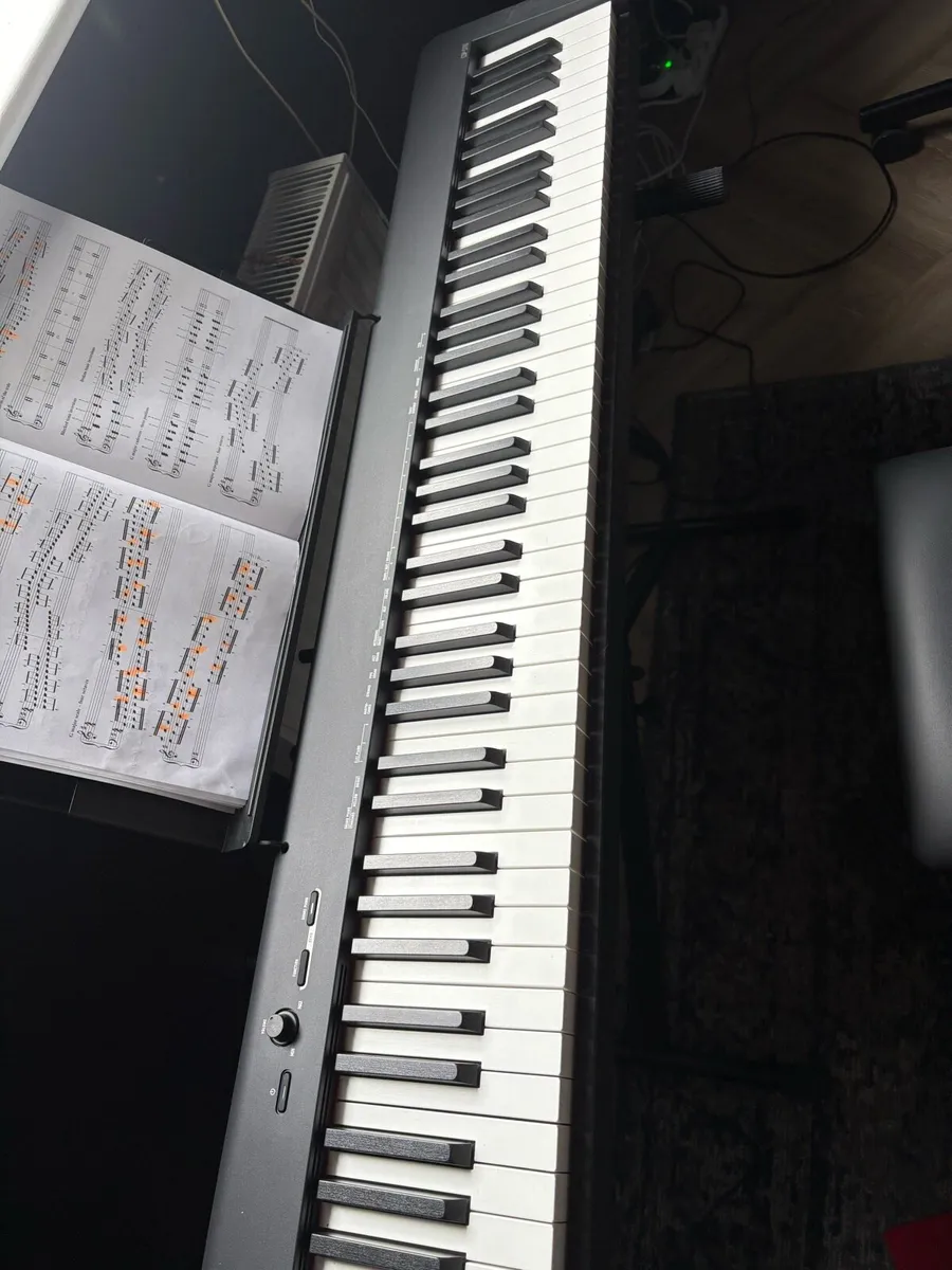 CASIO digital piano 88 weighted keys - Image 4