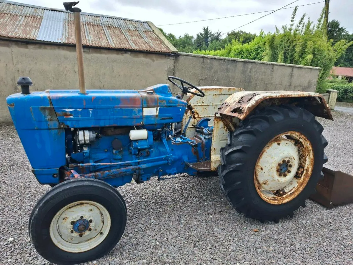 Ford 2600 - Image 2