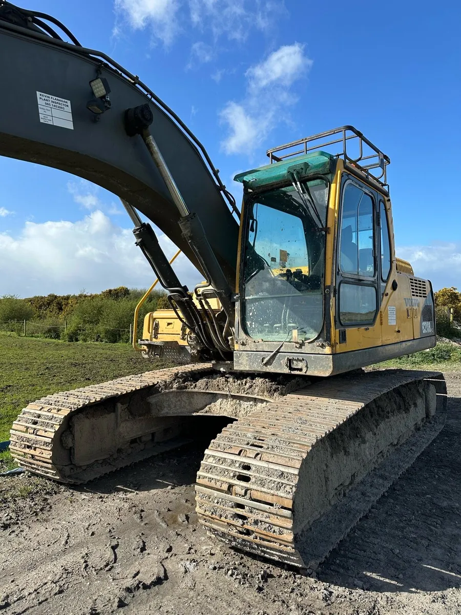 Volvo EC210B Digger - Image 2