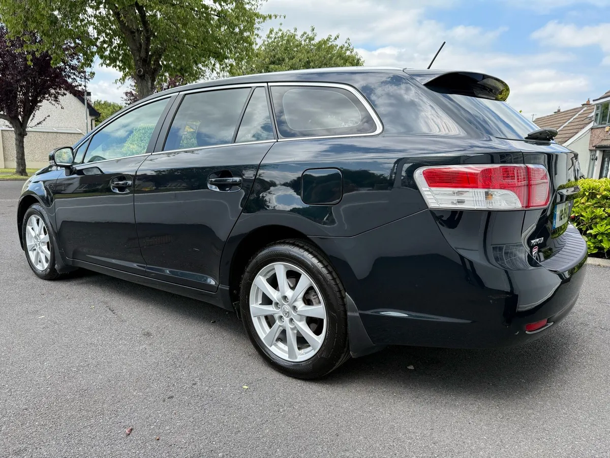 Toyota Avensis 2.0 Diesel Estate - Image 3