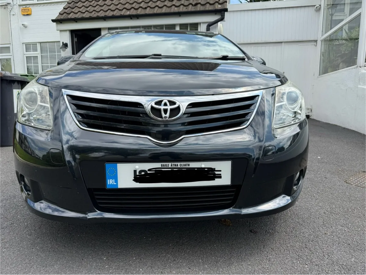 Toyota Avensis 2.0 Diesel Estate - Image 4
