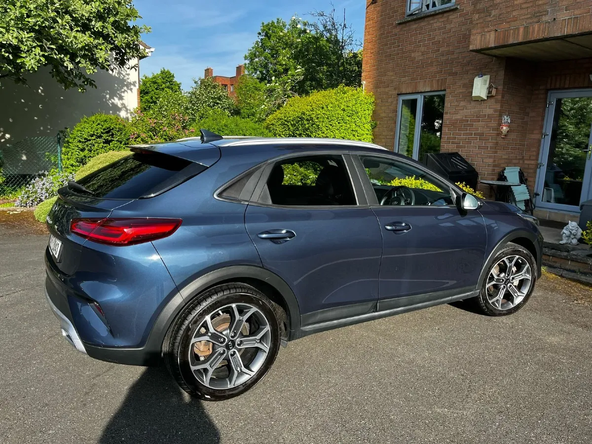 Kia XCeed 2021 Plug in Hybrid - Image 4