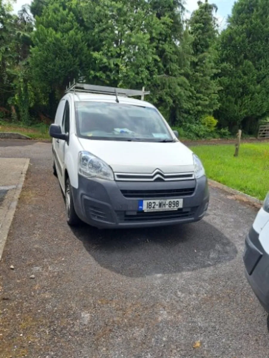 Van - Image 3