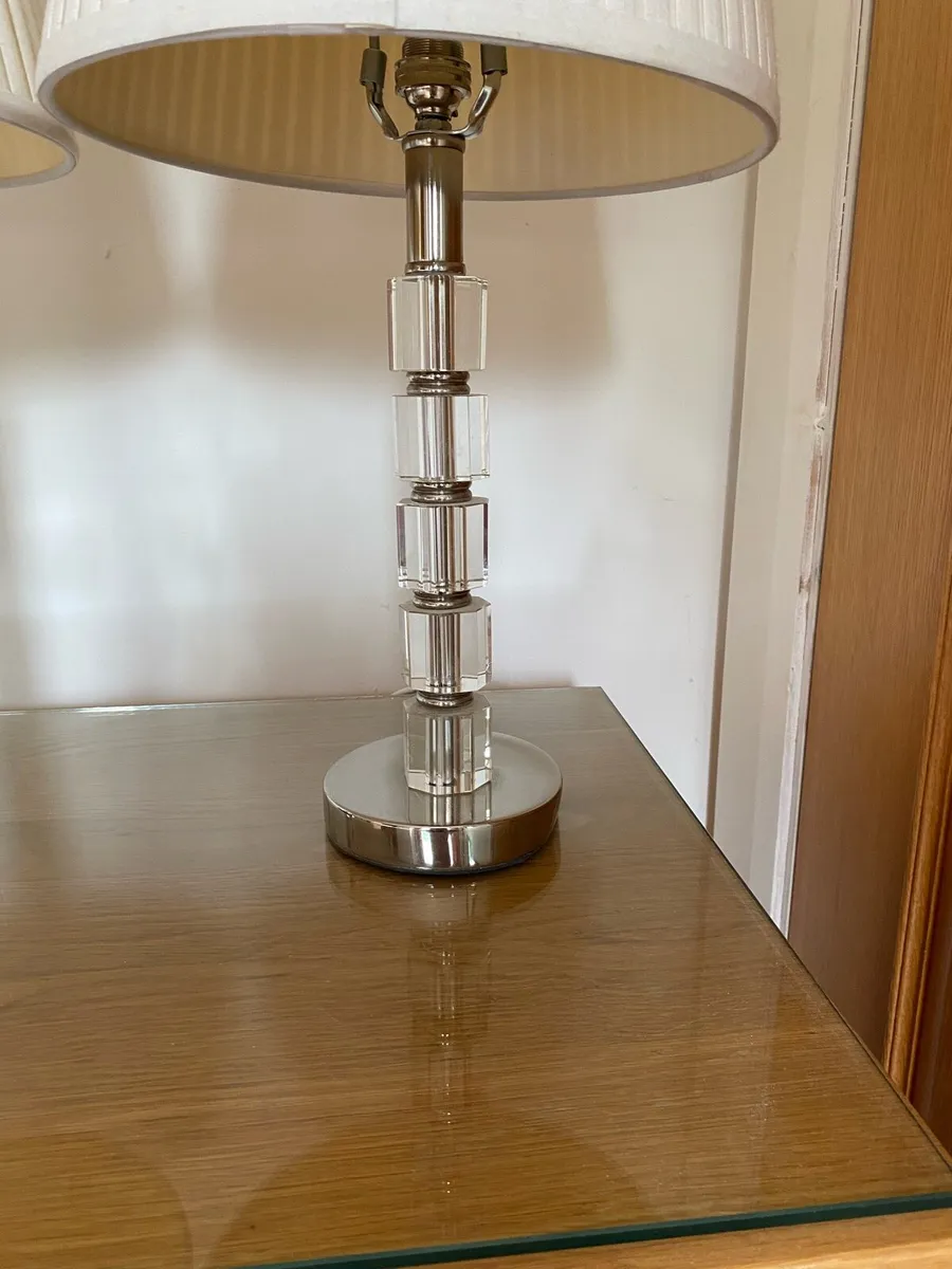 2 matching side Lamps - Image 3