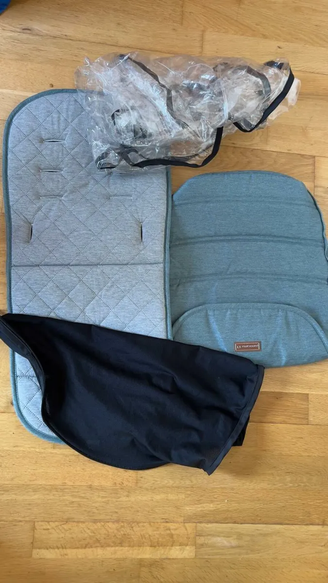 Babylo car seat and stroller - Image 4
