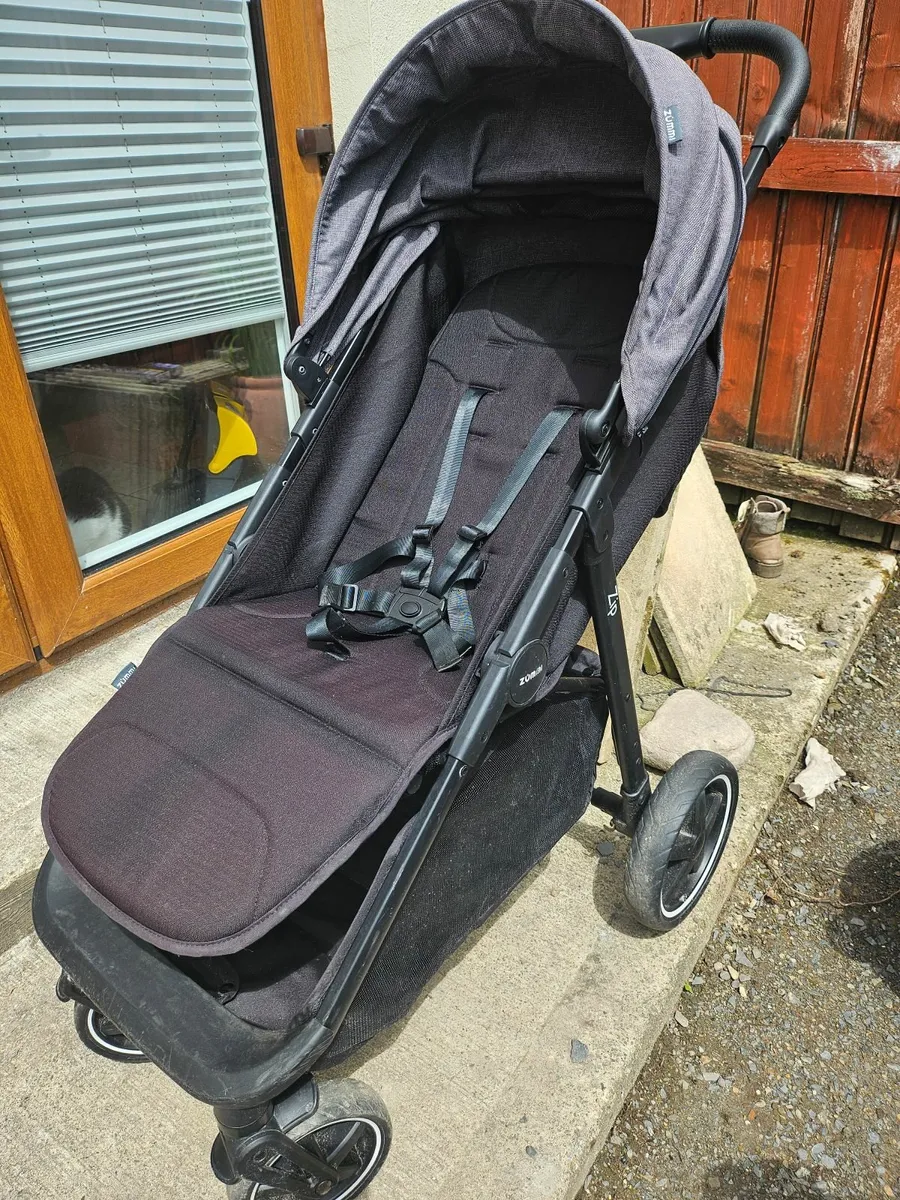 Childs stroller - Image 2
