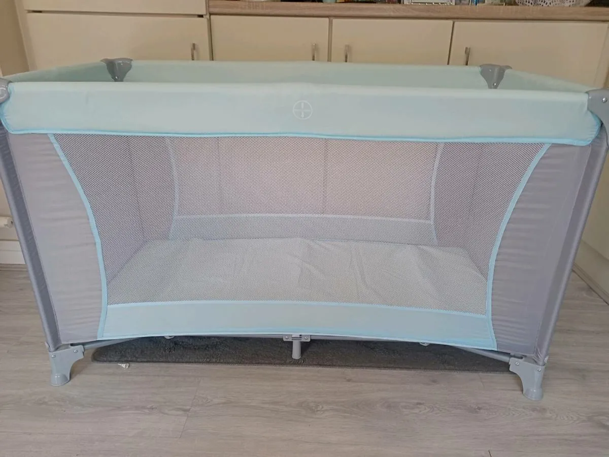 Lupilu baby's travel cot. - Image 2