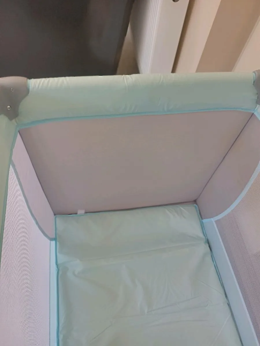 Lupilu baby's travel cot. - Image 4