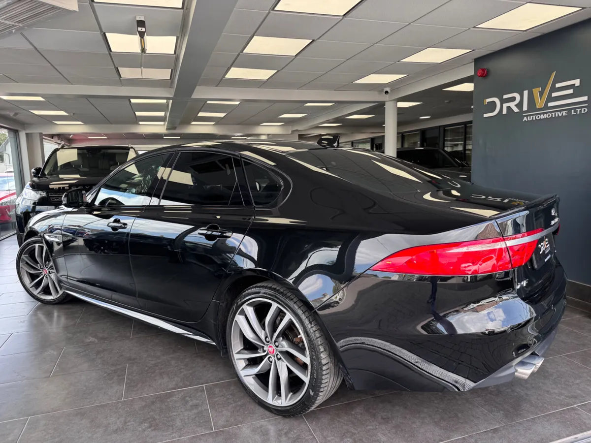 Jaguar XF 2017 2.0d R-Sport - Image 4