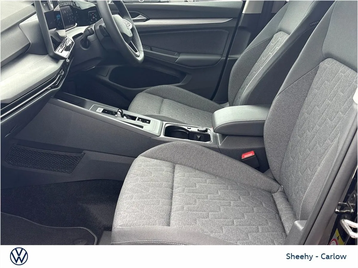 Volkswagen Golf 1.5tsi Edition 75 Mhev DSG 5DR - Image 4