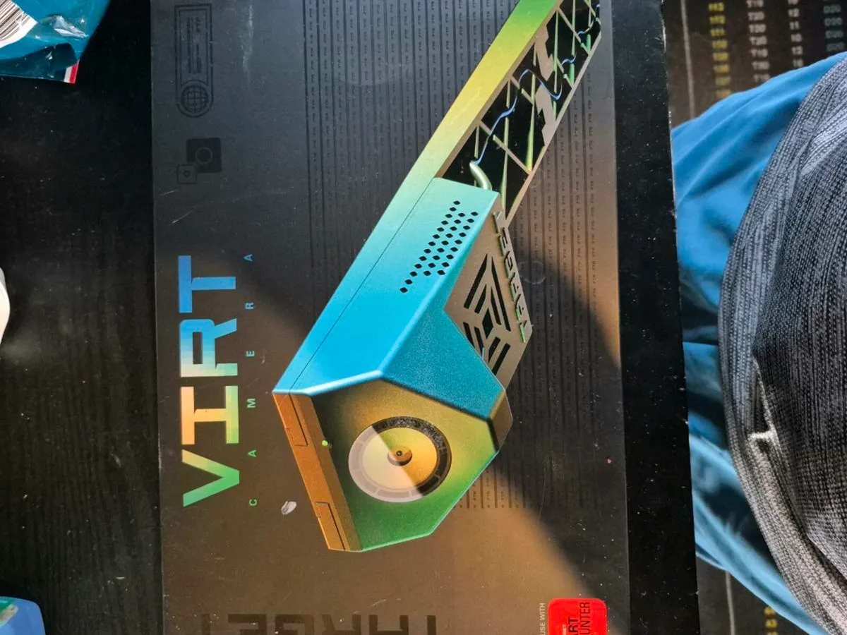 Target VIRT CAMERA darts - Image 1