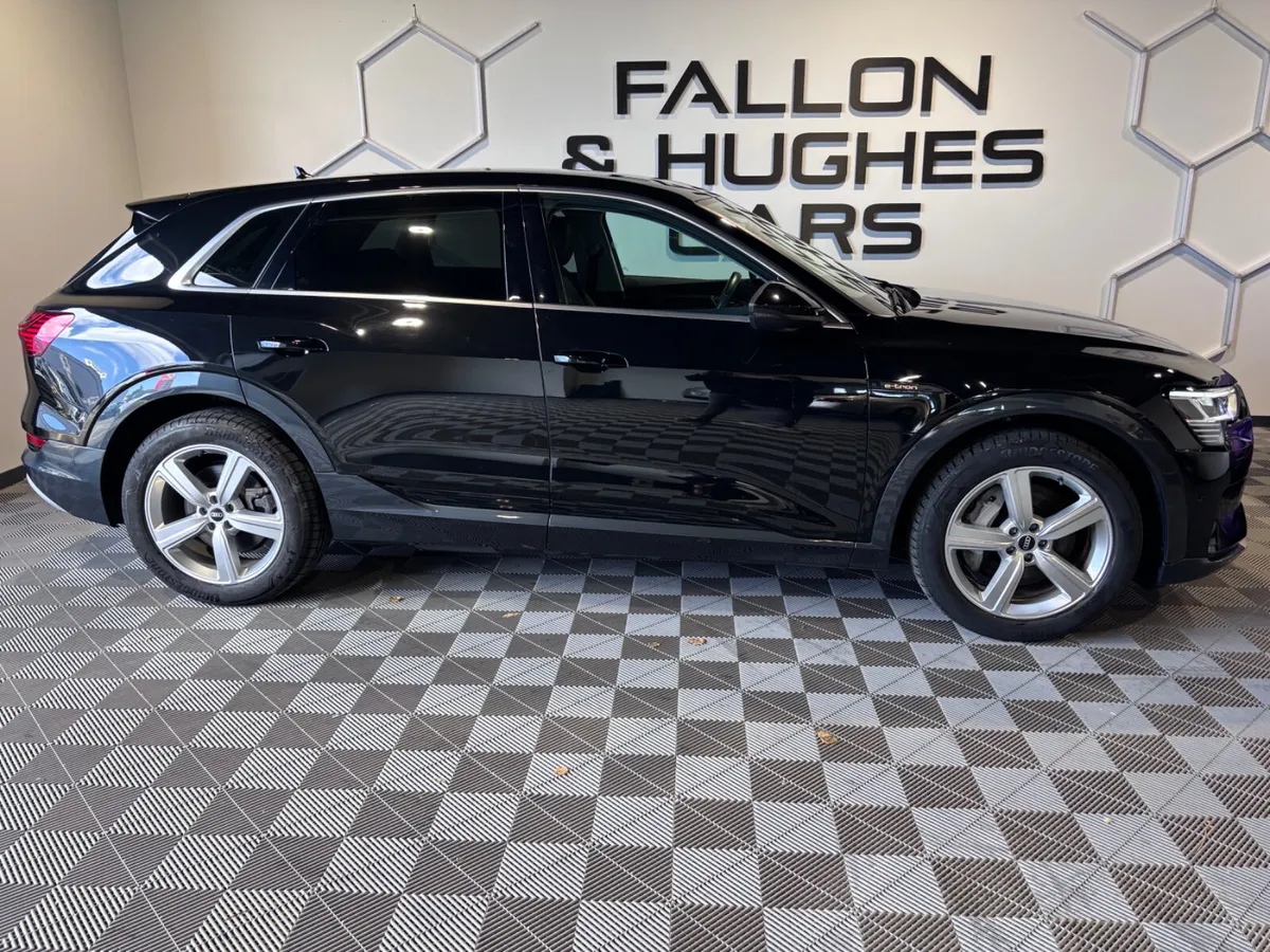 2021 AUDI E-TRON TECHNIK 50 QUATTRO - Image 4