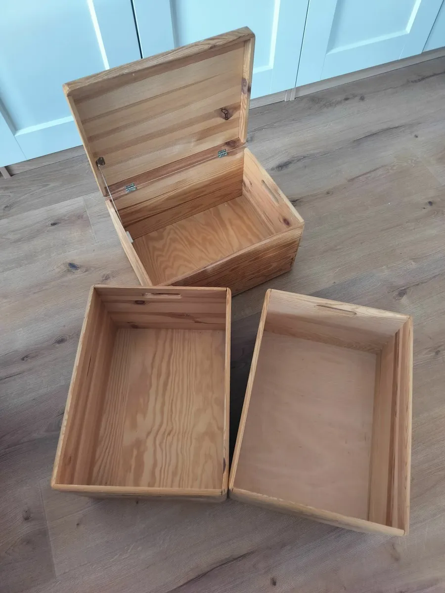 Wooden boxes - Image 2