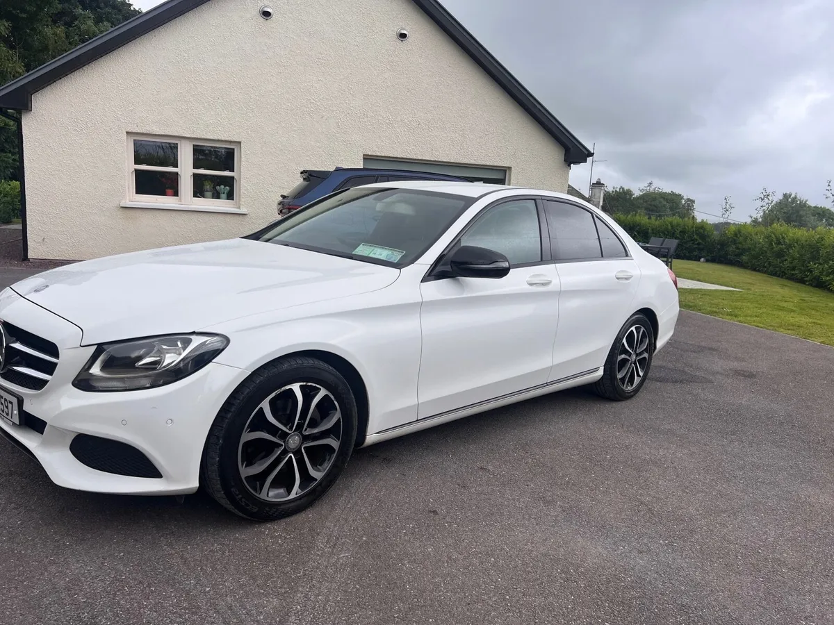 Mercedes-Benz C-Class 2016 - Image 3