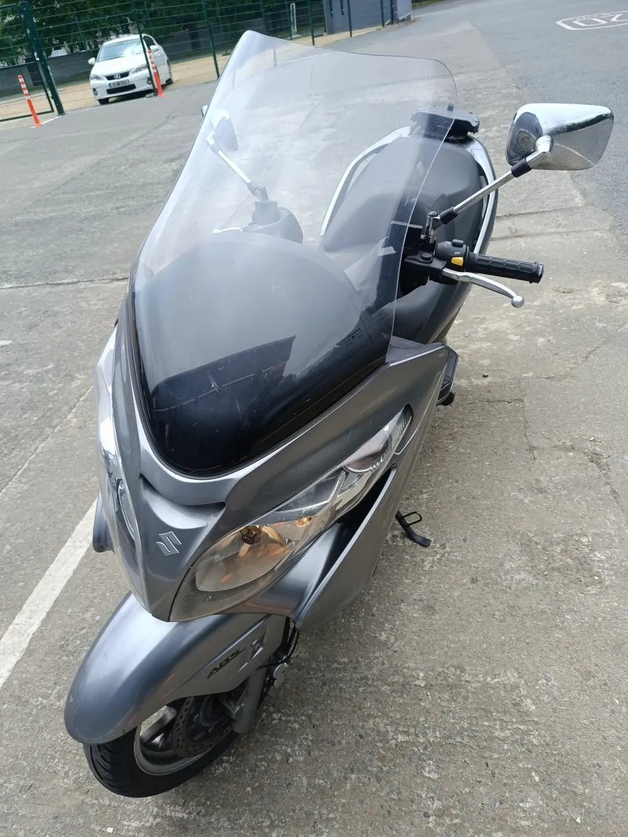 Suzuki Burgman 2012 - Image 1