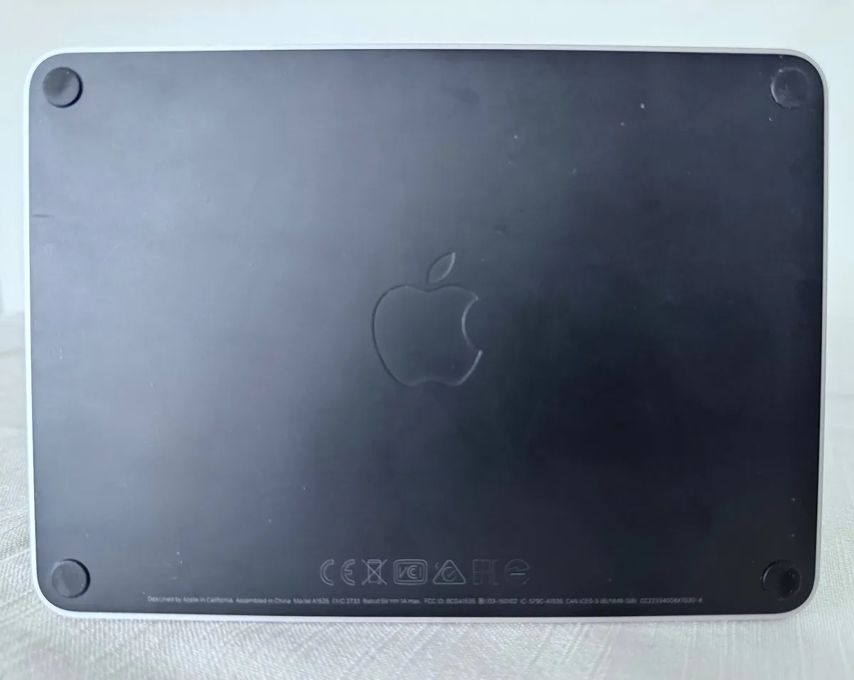 Magic Trackpad (USB-C) Multi  Touch Surface - Image 4