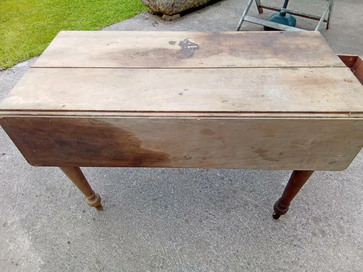 Victorian table - Image 3