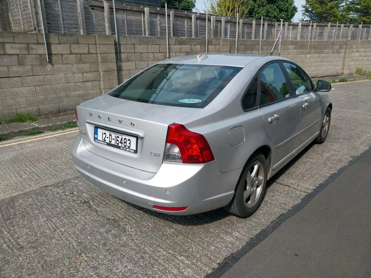 Volvo S40,  NEW NCT 06/26, low km 128 - Image 3