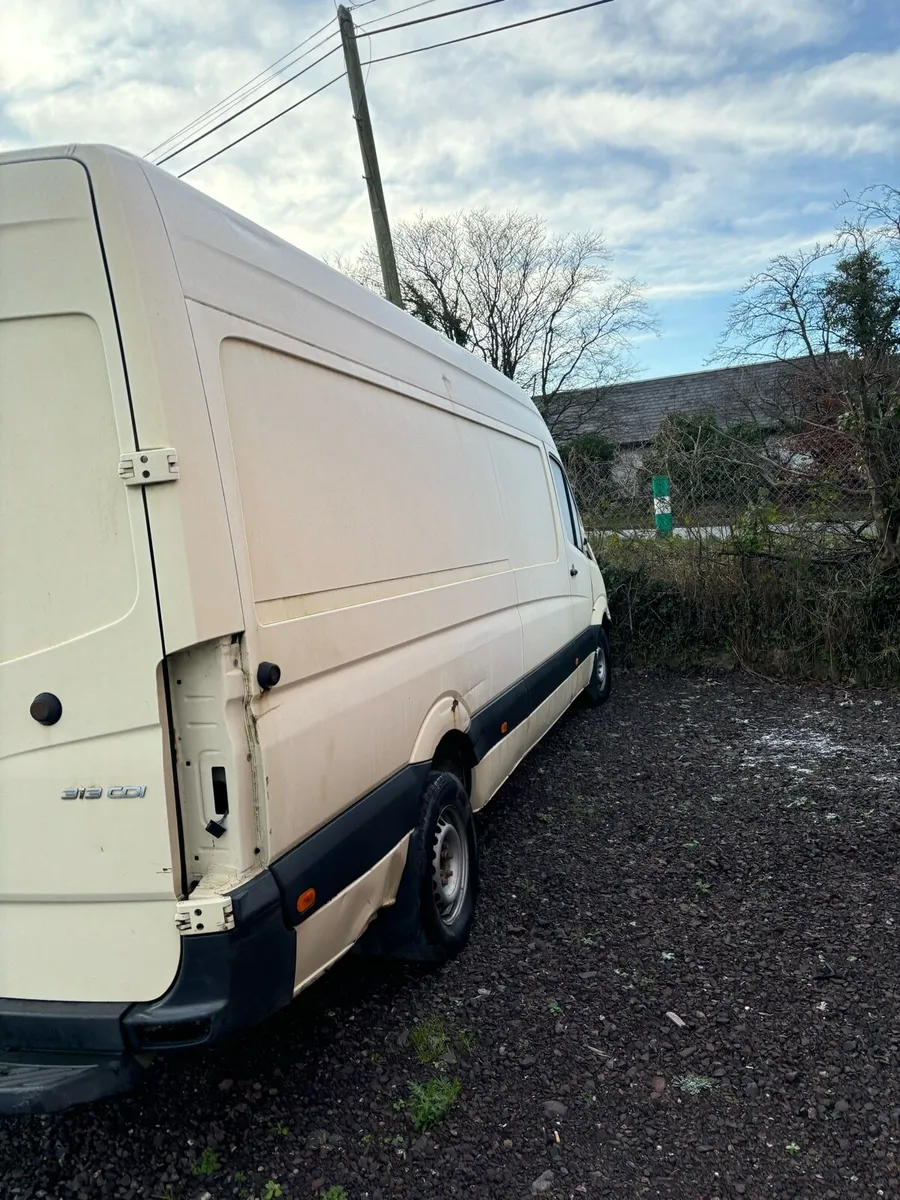 Mercedes sprinter/vw crafter breaking - Image 4