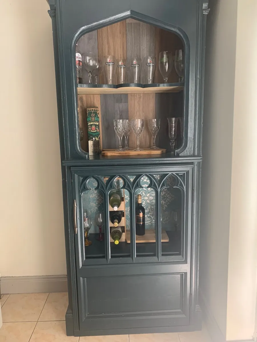 Drinks cabinet - Image 1