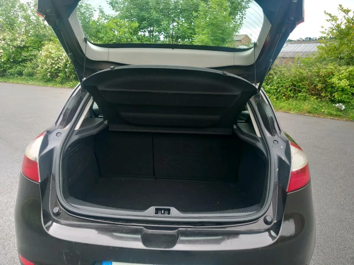 11.Renault.Megan.1.5dci.224km.nct22/10/25.Tax.3/26 - Image 3