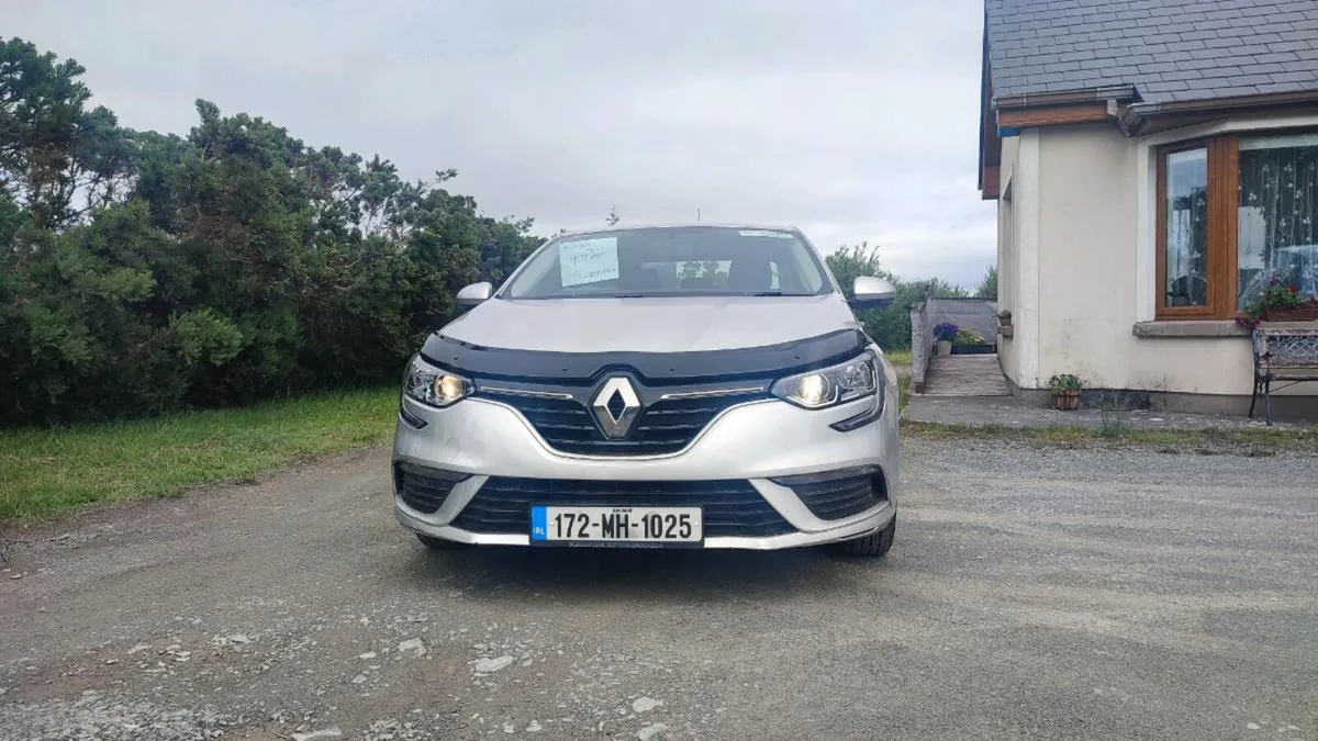 Renault Megane 27,000 miles automatic - Image 1