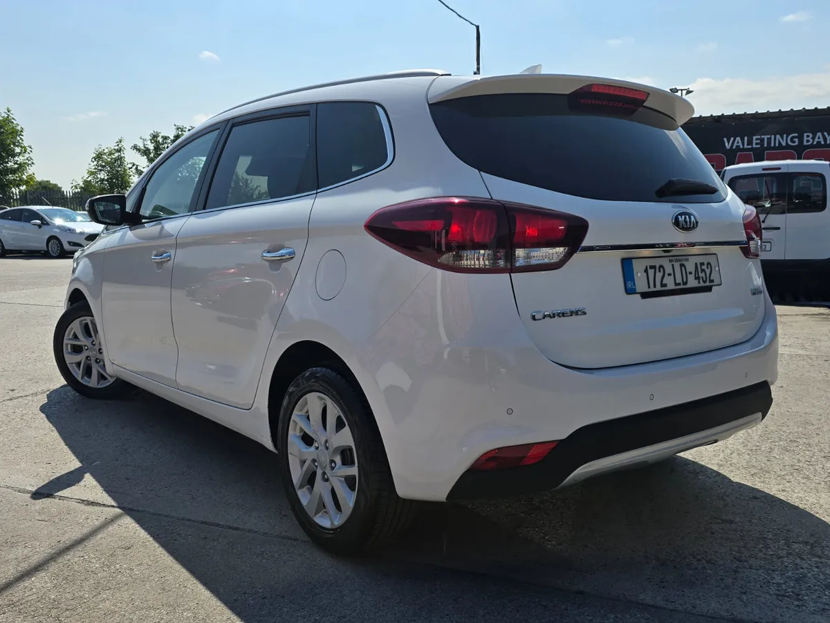 172 Kia Carens 7-seater/High spec/1yr warranty - Image 2