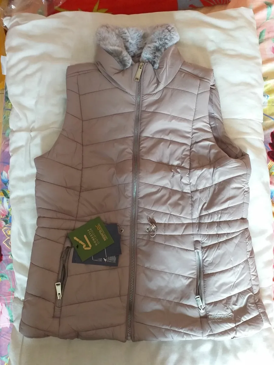 2 LADIES GILETS-BRAND NEW.REGATTA AND KARRIMOR- - Image 1