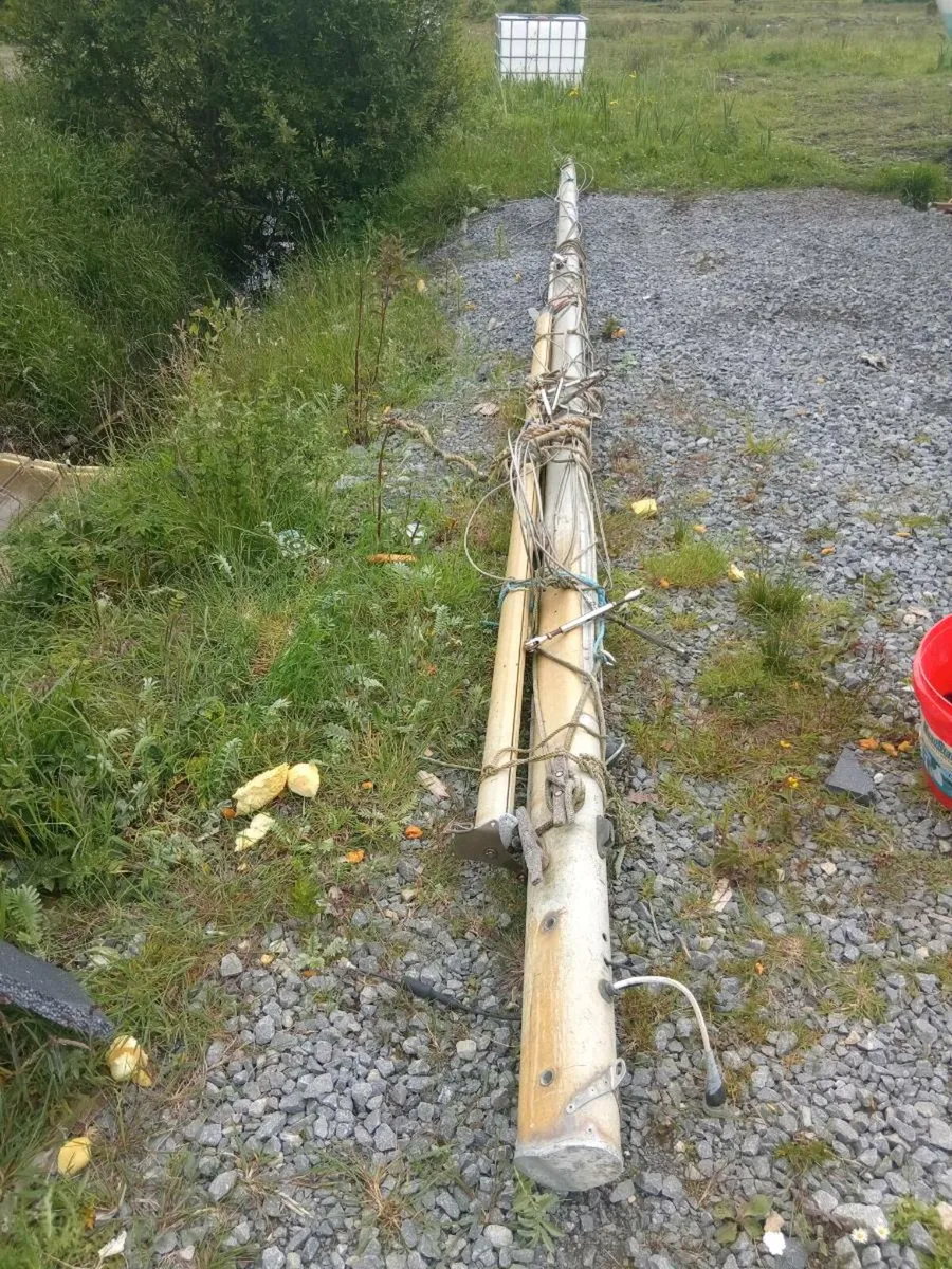 Sailing mast and rigging - Image 4